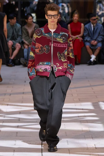 Look 21